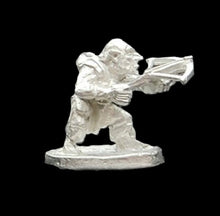 Load image into Gallery viewer, 51-1426: Goblin Raider Crossbowman, Advancing