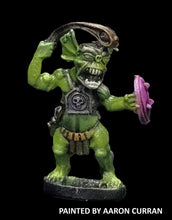 Load image into Gallery viewer, 51-1542: Chaos Goblin Skirmisher with Sling