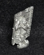 Load image into Gallery viewer, 51-1575: Chaos Goblin Crew, with Mantlet