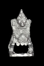 Load image into Gallery viewer, 51-2542: Chaos Orc Crewman, Carrying Ammunition