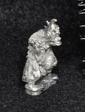 Load image into Gallery viewer, 51-2542: Chaos Orc Crewman, Carrying Ammunition