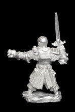 Load image into Gallery viewer, 51-5881: Half-Orc Warlord, On Foot