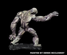 Load image into Gallery viewer, 51-7801: Dimensional Shambler, Arm Extended