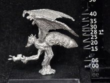 Load image into Gallery viewer, 51-7854: Mi-Go with Mist Projector, Hovering