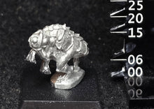 Load image into Gallery viewer, 51-7867: Lesser Moon Beast