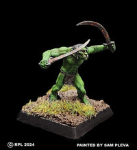 Load image into Gallery viewer, 51-9035: Unarmored Goblin, Facing Left