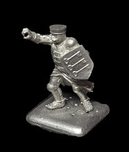 Load image into Gallery viewer, 52-1116: Foot Knight (Sir Kay)