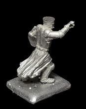 Load image into Gallery viewer, 52-1116: Foot Knight (Sir Kay)