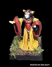 Load image into Gallery viewer, 52-1184: Sorceress on Foot (Hellieus)