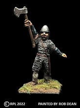 Load image into Gallery viewer, 52-1427: Avalon Men-at-Arms with Axe Raised, in Chainmail