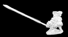 Load image into Gallery viewer, 52-1804: Imperial Pikeman, Receiving Charge, with Single Plumed Hat
