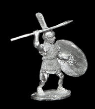 Load image into Gallery viewer, 52-2061: Legionnaire Spearman Attacking, in Chainmail