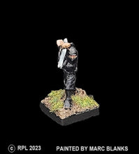 Load image into Gallery viewer, 52-3131: Elite Ninja with Two Handed Sword