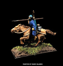 Load image into Gallery viewer, 52-5071/48-0321:  Desert Bowman Cavalryman I [rider and mount]
