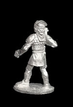 Load image into Gallery viewer, 52-5083: Armored Desert Hero on Foot