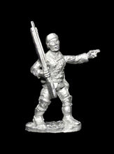 Load image into Gallery viewer, 52-7292: Settler Leader with Musket (Major Robert Rogers)