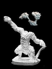 Load image into Gallery viewer, 53-0223: Ratling Warrior, Weapon Raised (Separate Heads)