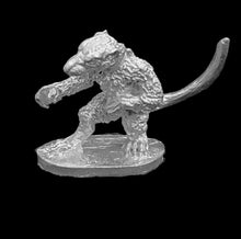 Load image into Gallery viewer, 53-0224: Ratling Warrior, Unarmored (Separate Heads)