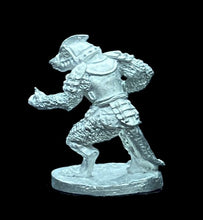 Load image into Gallery viewer, 53-0234: Ratling with Crossbow, Armored