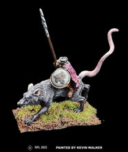 Load image into Gallery viewer, 53-0265/48-0882:  Ratling Cavalry Rider, Helmet [rider and mount]
