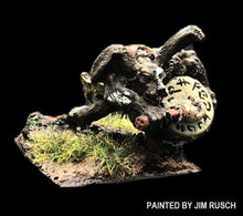 Load image into Gallery viewer, 53-0353: Thumper Musician with Drum