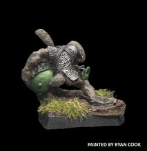 Load image into Gallery viewer, 53-0353: Thumper Musician with Drum
