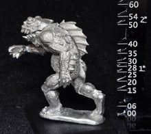 Load image into Gallery viewer, 53-0877: Deep One Titan, Advancing