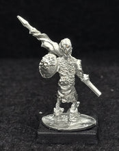 Load image into Gallery viewer, 57-0703: Skeleton with Two Handed Weapon and Round Shield