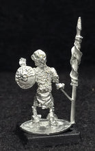 Load image into Gallery viewer, 57-0703: Skeleton with Two Handed Weapon and Round Shield