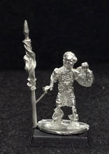 Load image into Gallery viewer, 57-0703: Skeleton with Two Handed Weapon and Round Shield