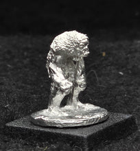 Load image into Gallery viewer, 57-0763: Ghoul with Severed Head