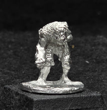 Load image into Gallery viewer, 57-0763: Ghoul with Severed Head