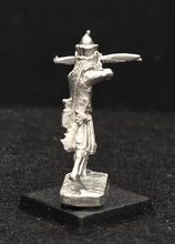 Load image into Gallery viewer, 57-7046:  Lemurian Heavy Crossbowman Firing