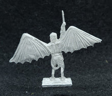 Load image into Gallery viewer, 57-7572: Winged Primate, Fanged, On Foot