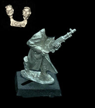 Load image into Gallery viewer, 59-0653: Promethean with Automatic Rifle, Advancing Left, Rifle Raised