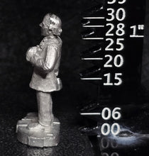 Load image into Gallery viewer, 59-1302: Doctor with Medical Bag