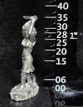 Load image into Gallery viewer, 59-1309: Young Woman, Attacking with Dagger