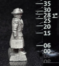 Load image into Gallery viewer, 59-1320: Priest in Coat and Hat