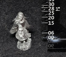 Load image into Gallery viewer, 59-1323: Nun with Lantern