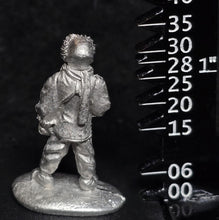 Load image into Gallery viewer, 59-1366: Polar Explorer with Binoculars