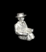 Load image into Gallery viewer, 59-1379: Roadster Driver, Seated