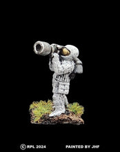 Load image into Gallery viewer, 59-1921: Galactic Grenadier with Missile Launcher
