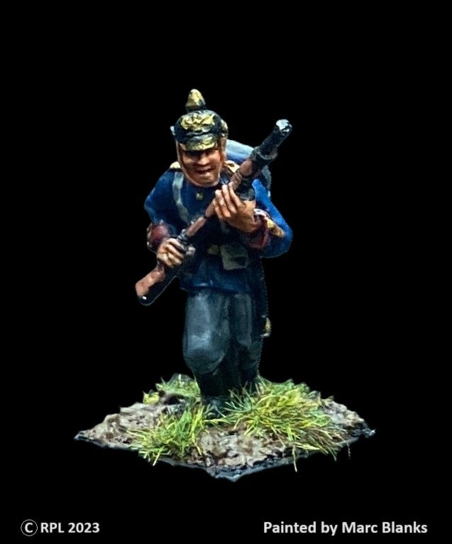 59-4001:  Victorian Prussian Rifleman, Advancing Right, Rifle at Chest