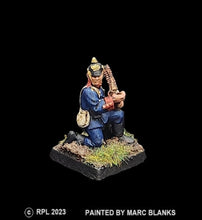 Load image into Gallery viewer, 59-4042: Victorian Prussian Machine Gun Crew - Loader