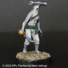 Load image into Gallery viewer, TMM-4103 Squidmen with Goo Guns