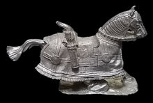 Load image into Gallery viewer, 48-0373: Horse - Caparison, Charging (Sipahai)