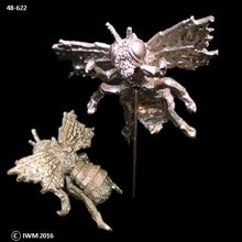 Load image into Gallery viewer, 48-0622: Giant Fly, Saddled