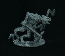 Load image into Gallery viewer, 50-0417: Troglodyte Warrior, Unarmored