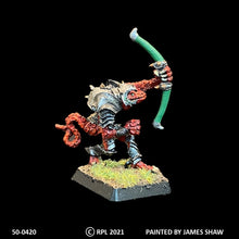 Load image into Gallery viewer, 50-0420: Troglodyte Heavy Bowman, Helmet