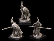Load image into Gallery viewer, 50-0098:  Elf Warlord Advancing